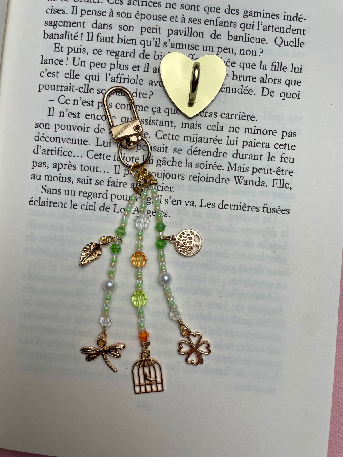 🍀🕊️🌿