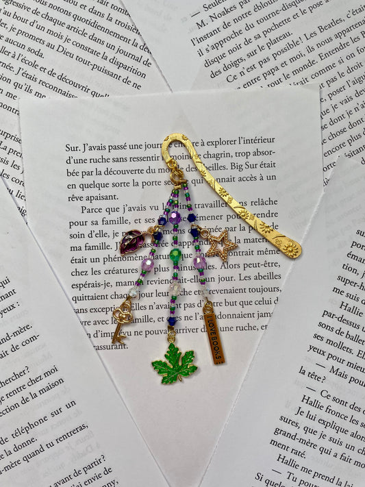 🍁🗝️📖
