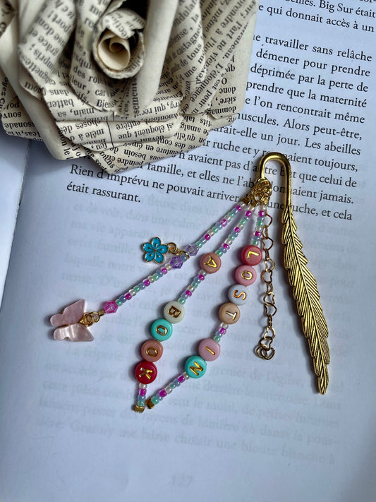 Lost in a book ✨